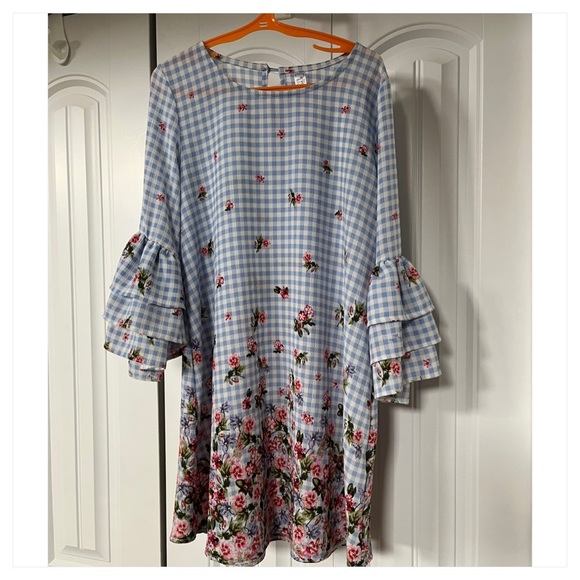 Size 10 girls Dorothy from Oz costume dress from winners - Picture 1 of 2